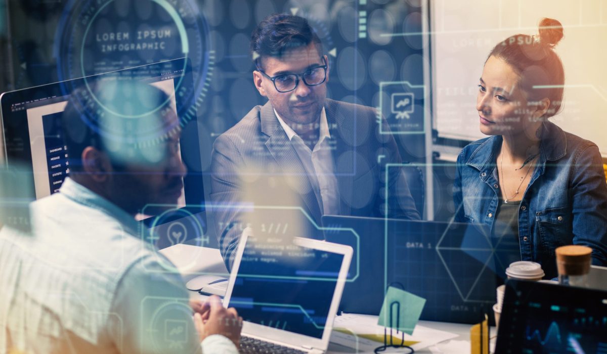 Personas reunidas con un fondo digital moderno